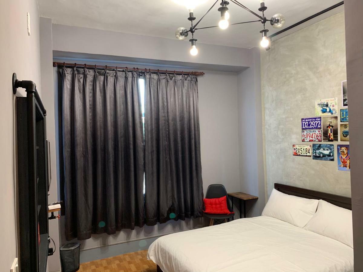 Dd House Apartment Tainan Bagian luar foto